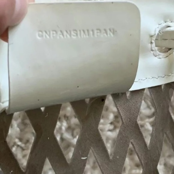 Gorgeous large Burberry translucent drawstring bag - Picture 7 of 9